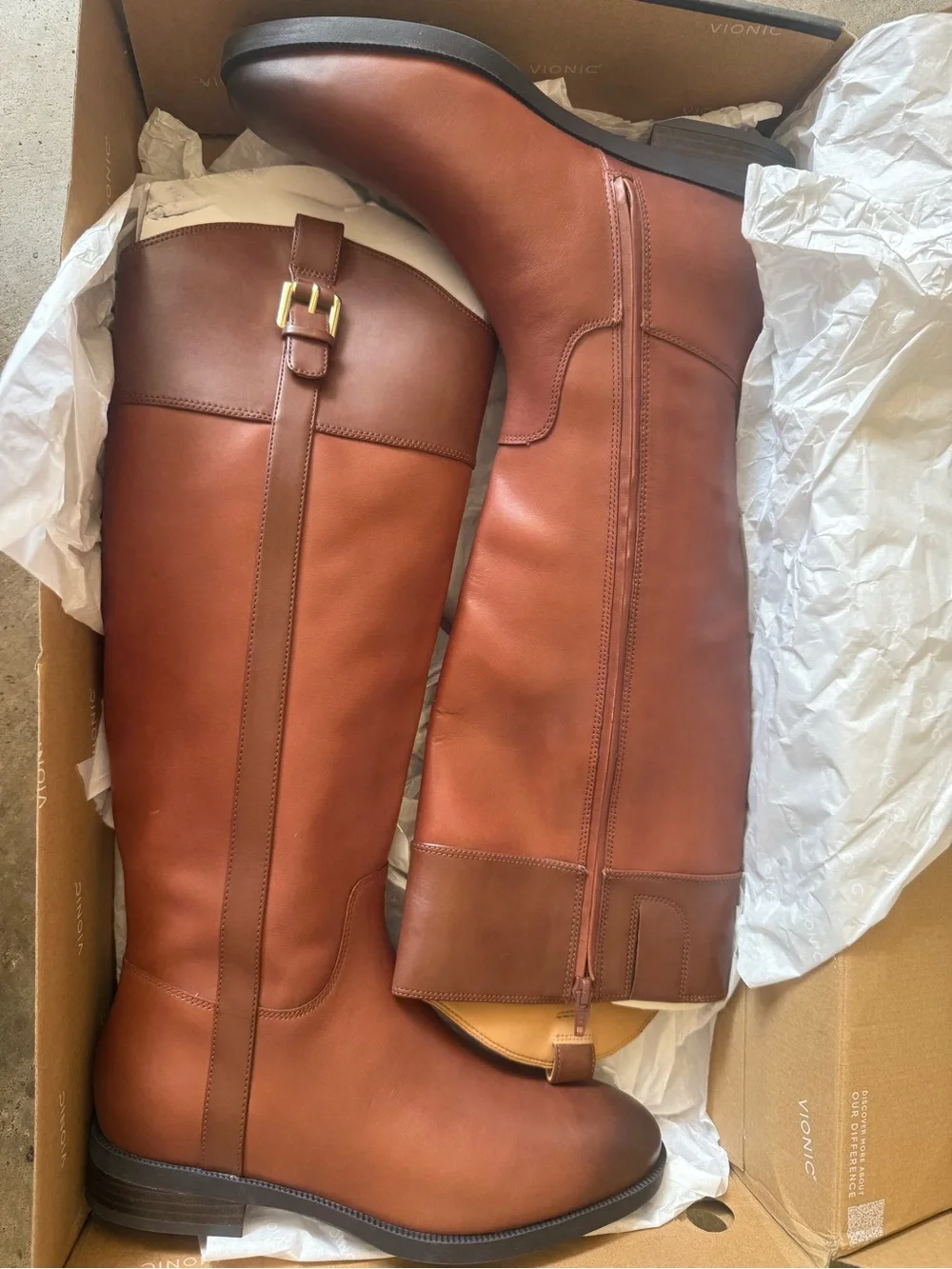 Vionic Phillips Brown Leather Boots / New in box / Size 9